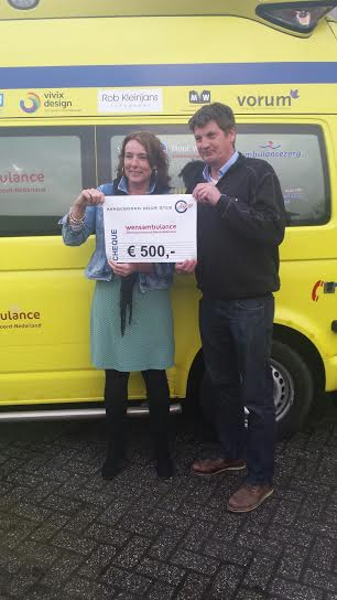 Overhandiging donatie Stichting Evenementbegeleiding